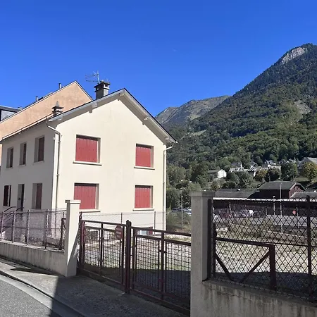 T2 A Avec Vue Montagne Et Parking - Fr-1-812-143 *