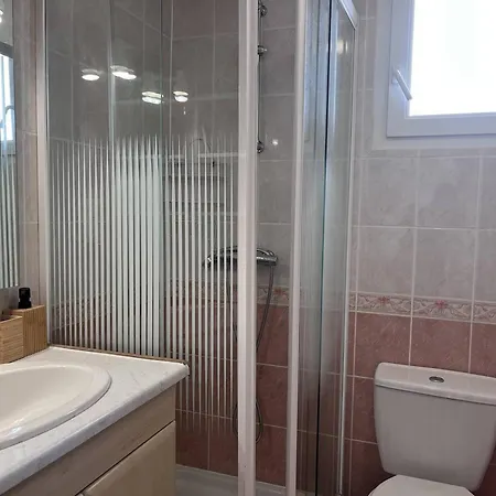 T2 A Avec Vue Montagne Et Parking - Fr-1-812-143 Apartment